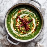Lasooni Corn Palak (Garlic Spinach and Corn Curry) Recipe